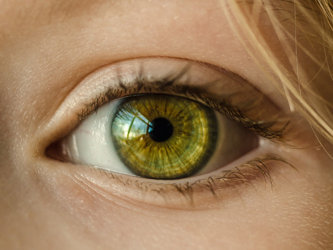 Eye (Photo: Peter Heeling, CC0)